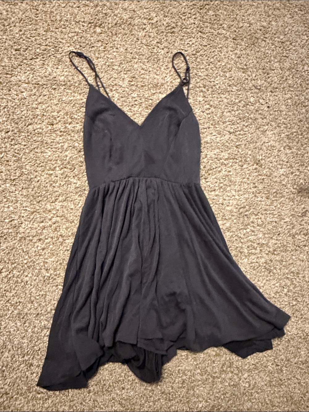 Women's Black Spaghetti-Strap V-Neck Romper size small
